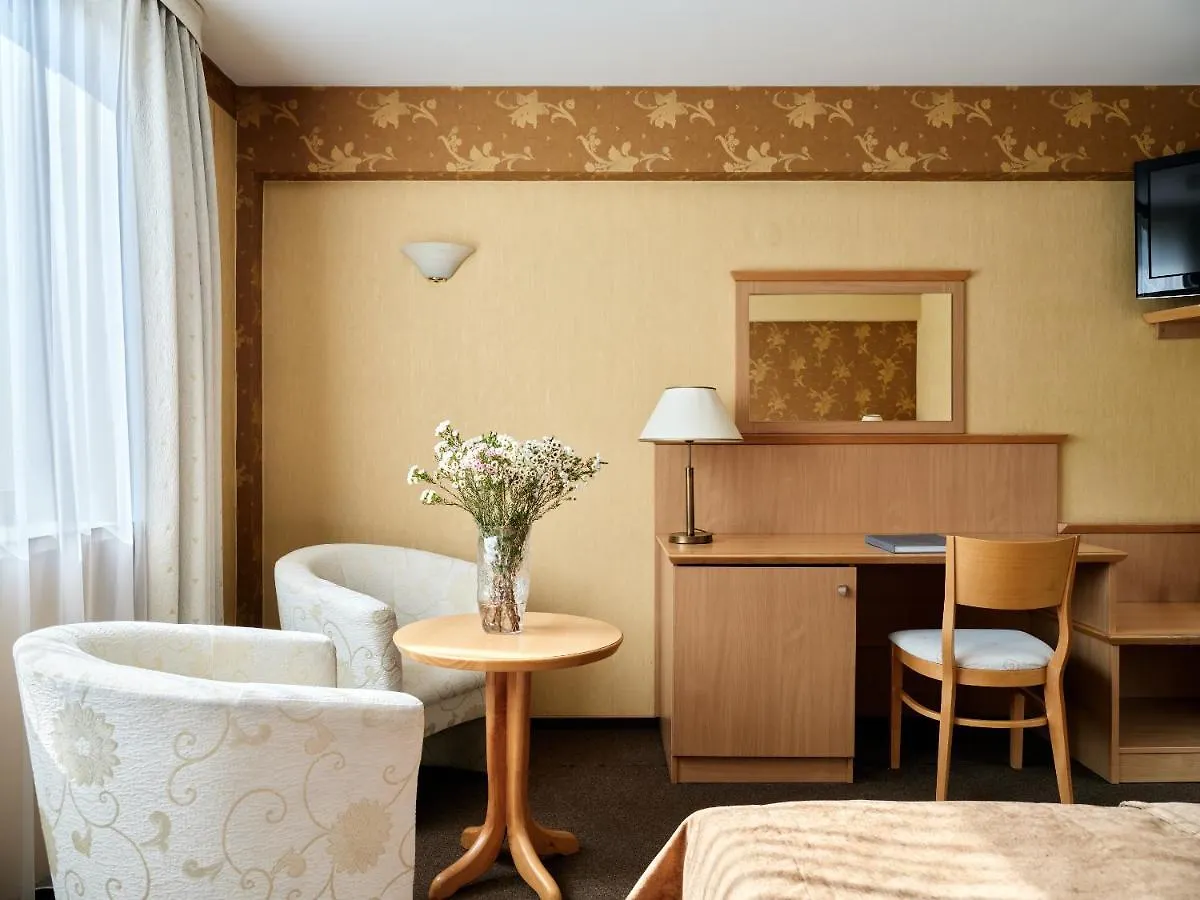 Hotel Great Polonia Krakow Airport - Ex Hotel Witek Modlniczka 4*,